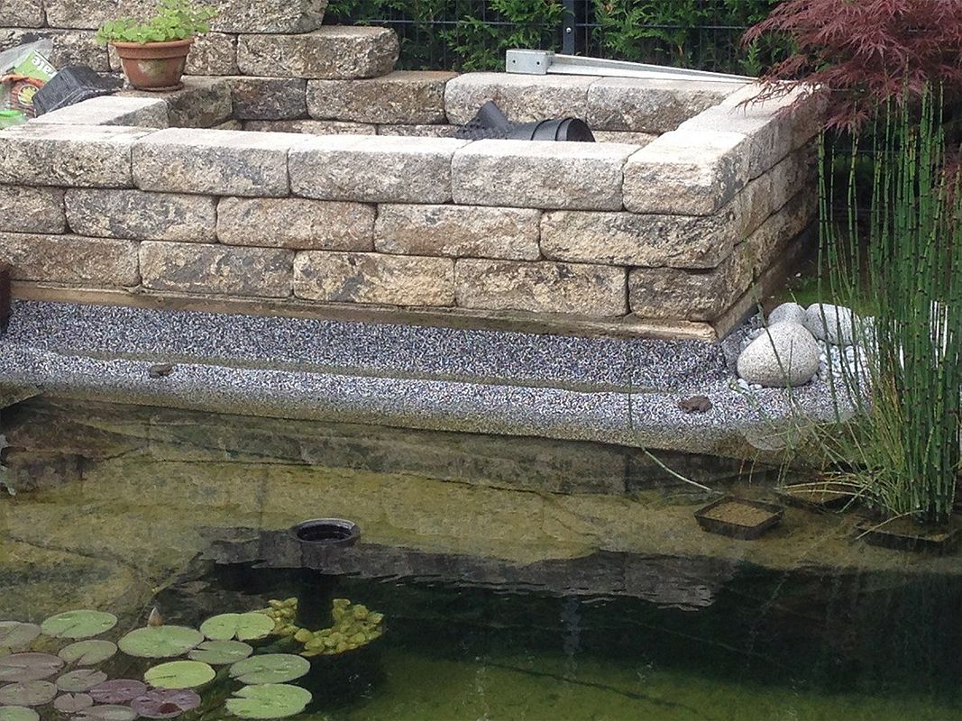 Teich befüllt